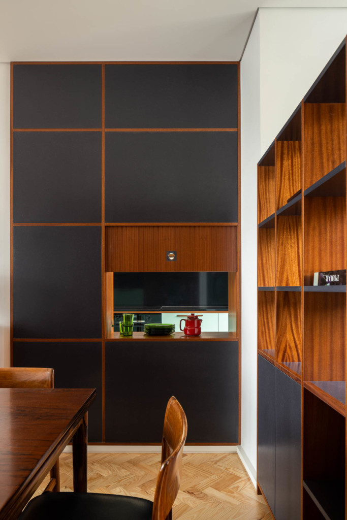 Santos Pousada Apartment by Hinterland Architecture Studio