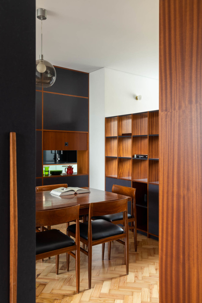 Santos Pousada Apartment by Hinterland Architecture Studio
