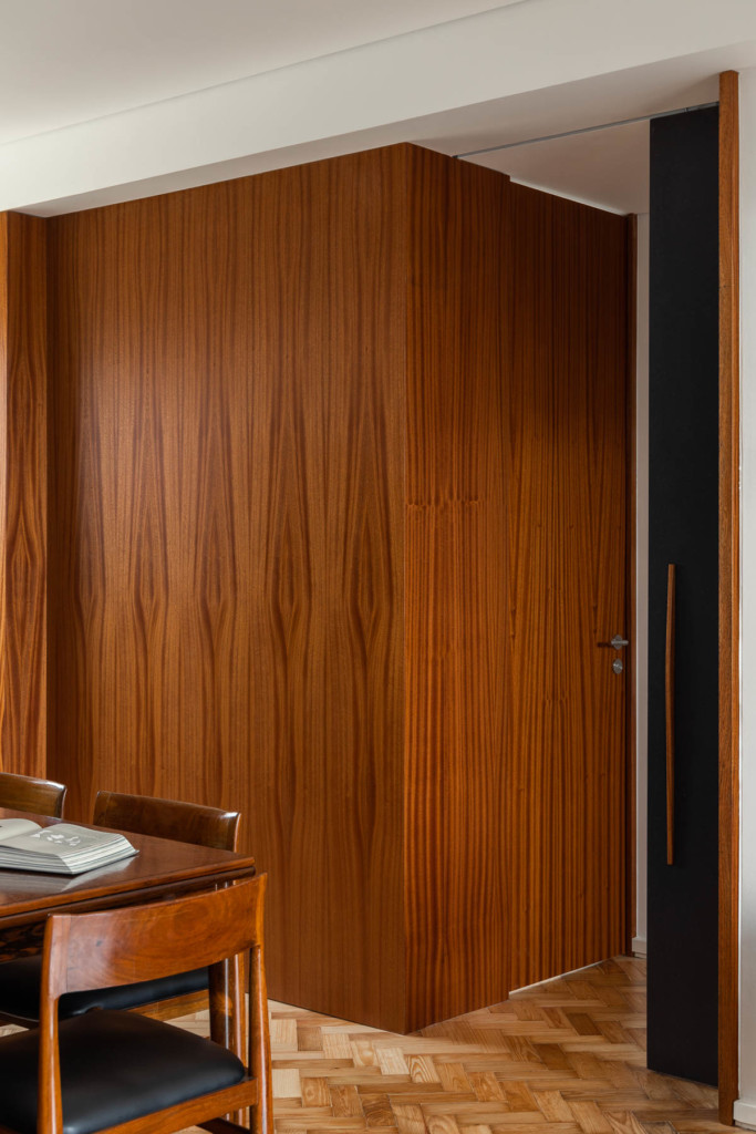 Santos Pousada Apartment by Hinterland Architecture Studio