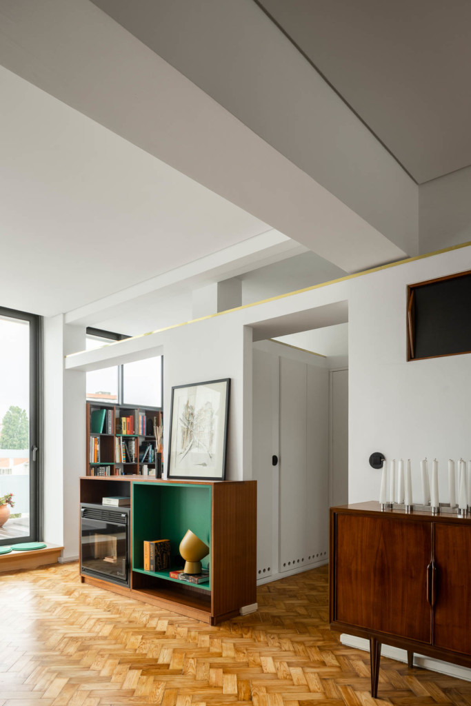 Santos Pousada Apartment by Hinterland Architecture Studio