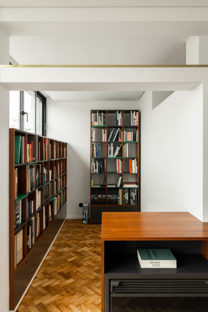 Santos Pousada Apartment by Hinterland Architecture Studio