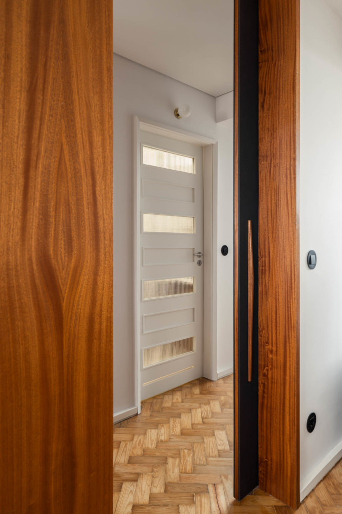 Santos Pousada Apartment by Hinterland Architecture Studio