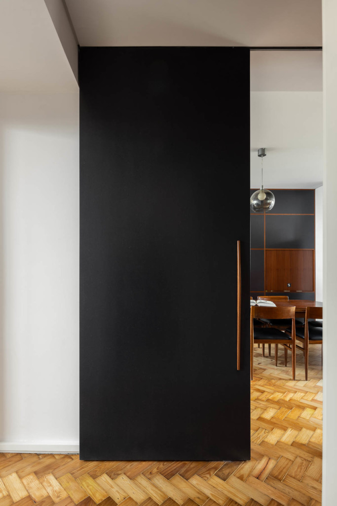 Santos Pousada Apartment by Hinterland Architecture Studio