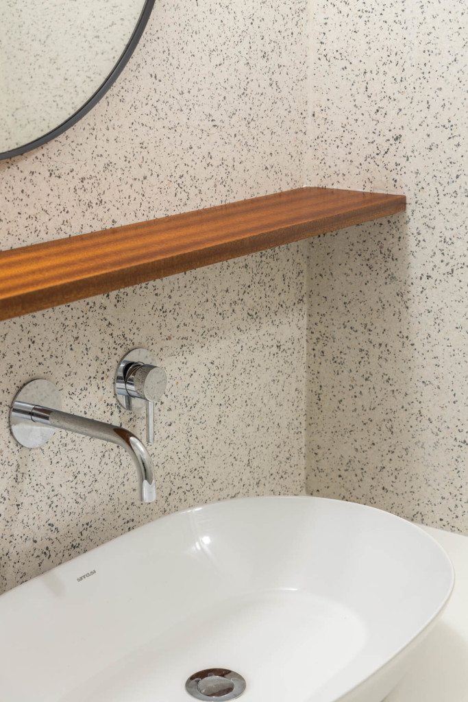 Santos Pousada Apartment by Hinterland Architecture Studio