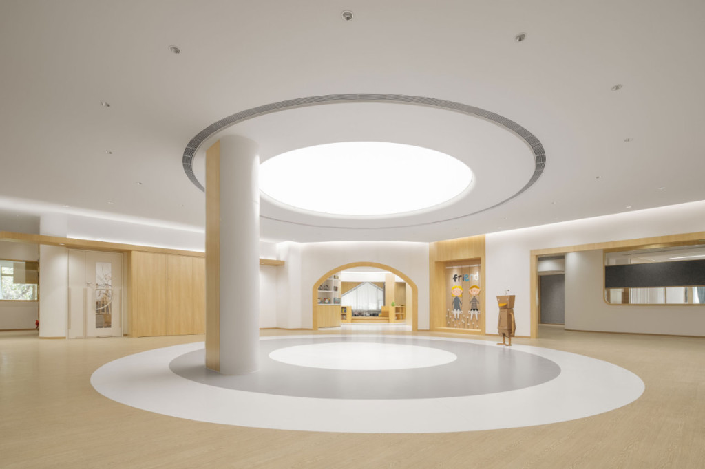 Crown Dream International Kindergarten by VMDPE Design