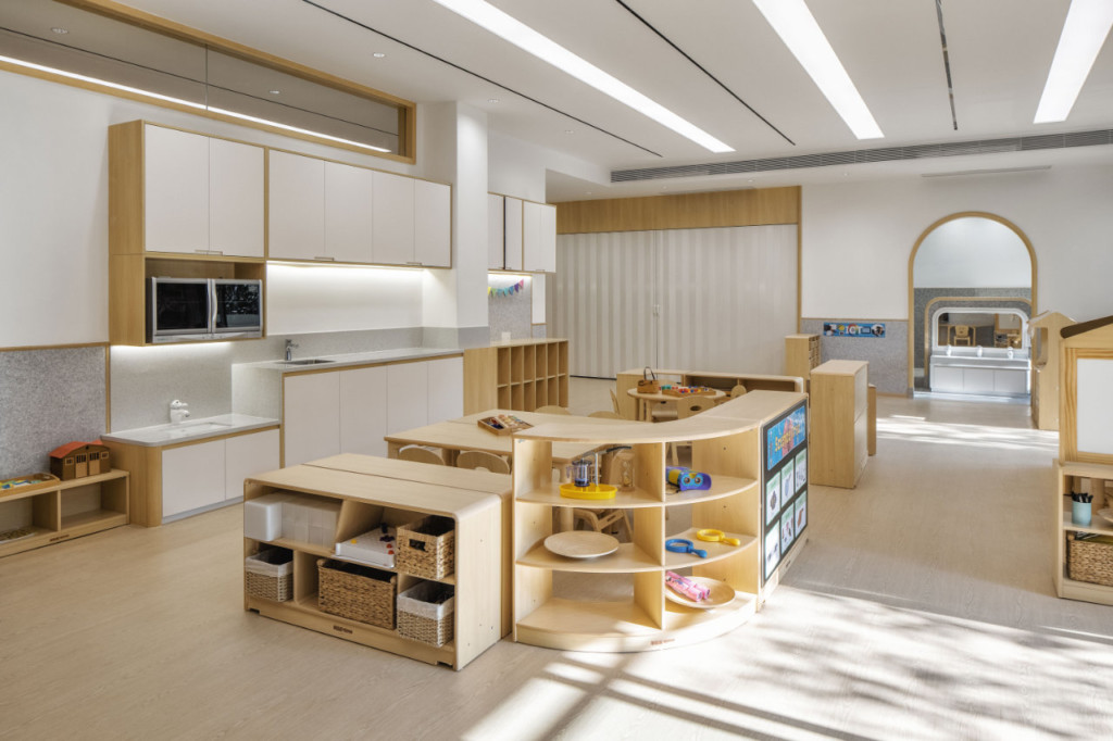 Crown Dream International Kindergarten by VMDPE Design