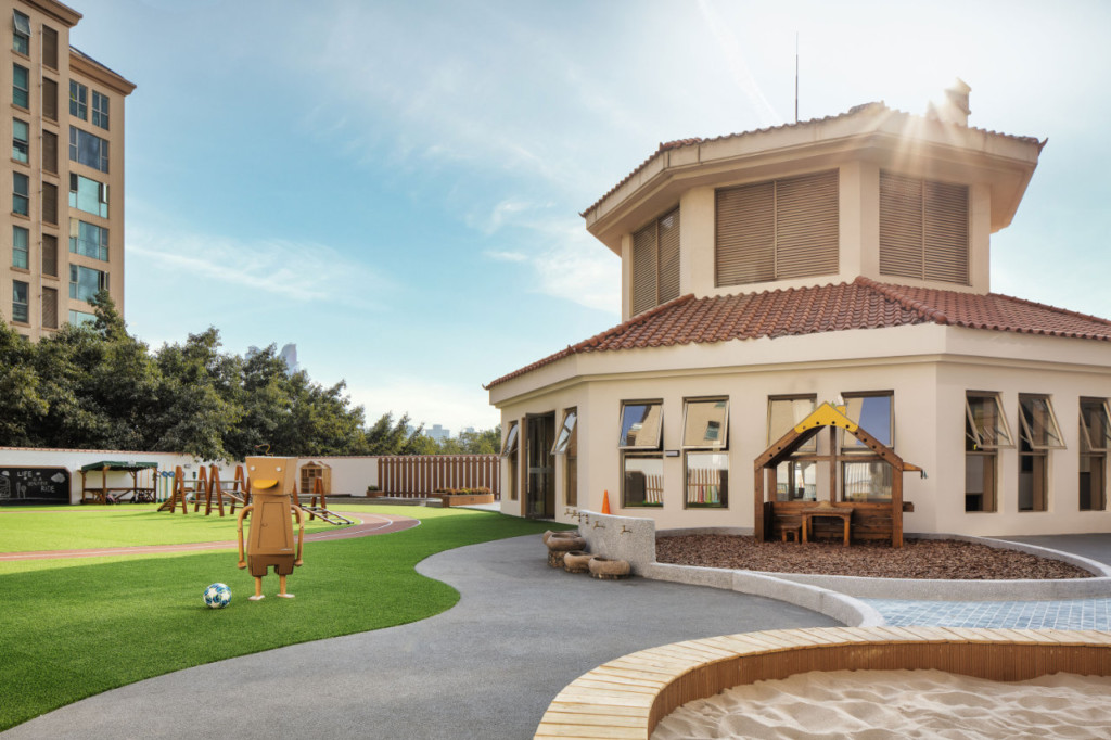 Crown Dream International Kindergarten by VMDPE Design