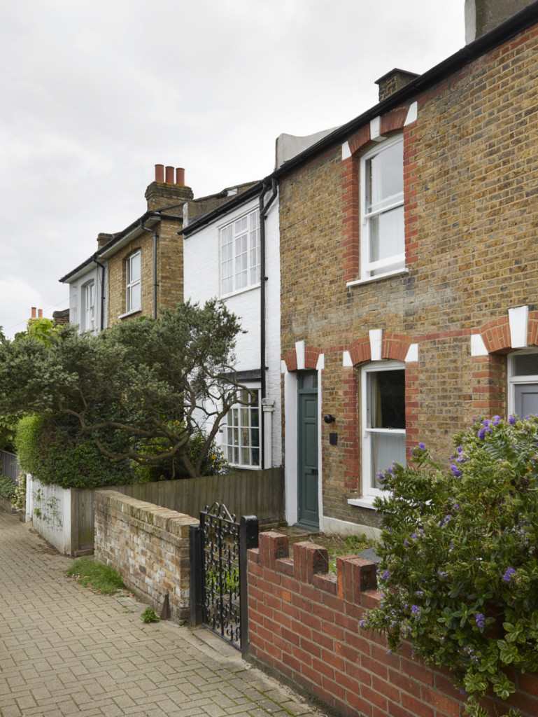 Wandsworth Cottage by Patalab Architecture