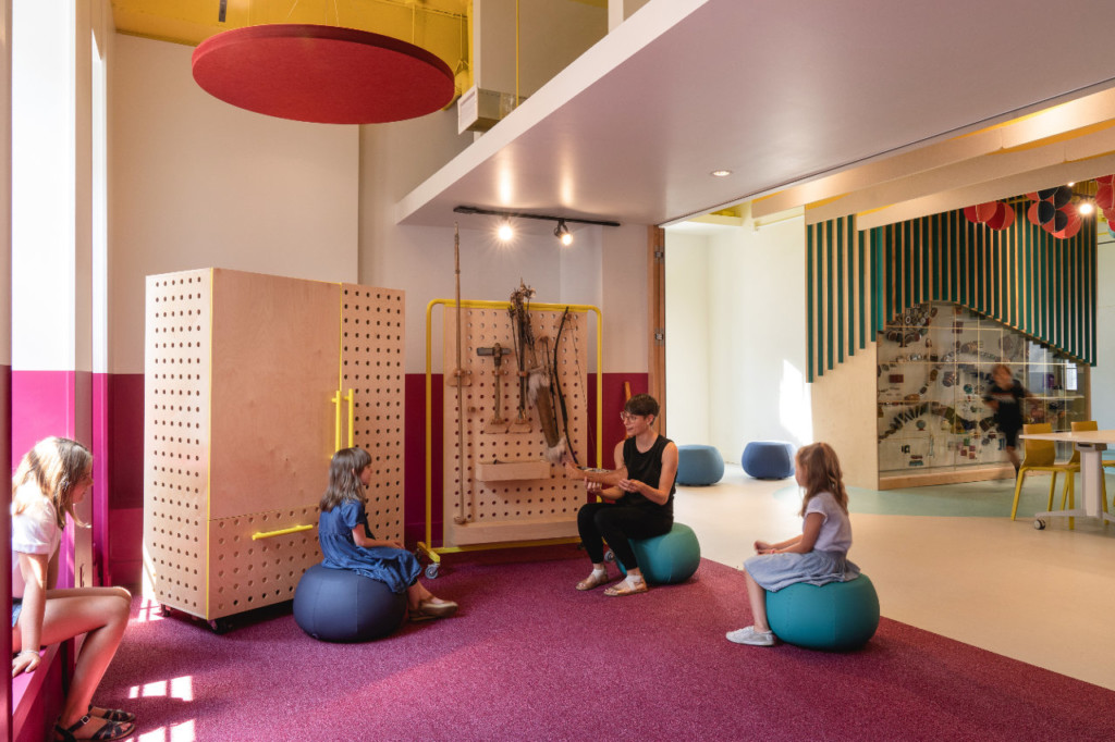 Pointe-à-Callière is getting a makeover and unveils its brand new colorful educational room