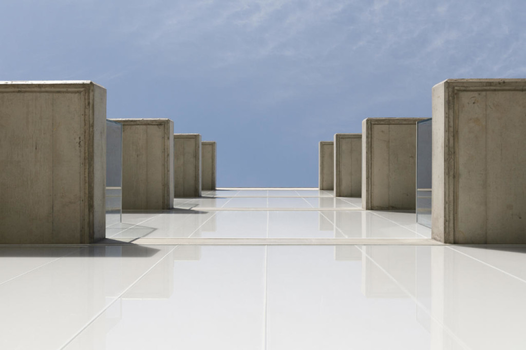 Multifamily building in Aveiro by Sónia Cruz - Arquitectura