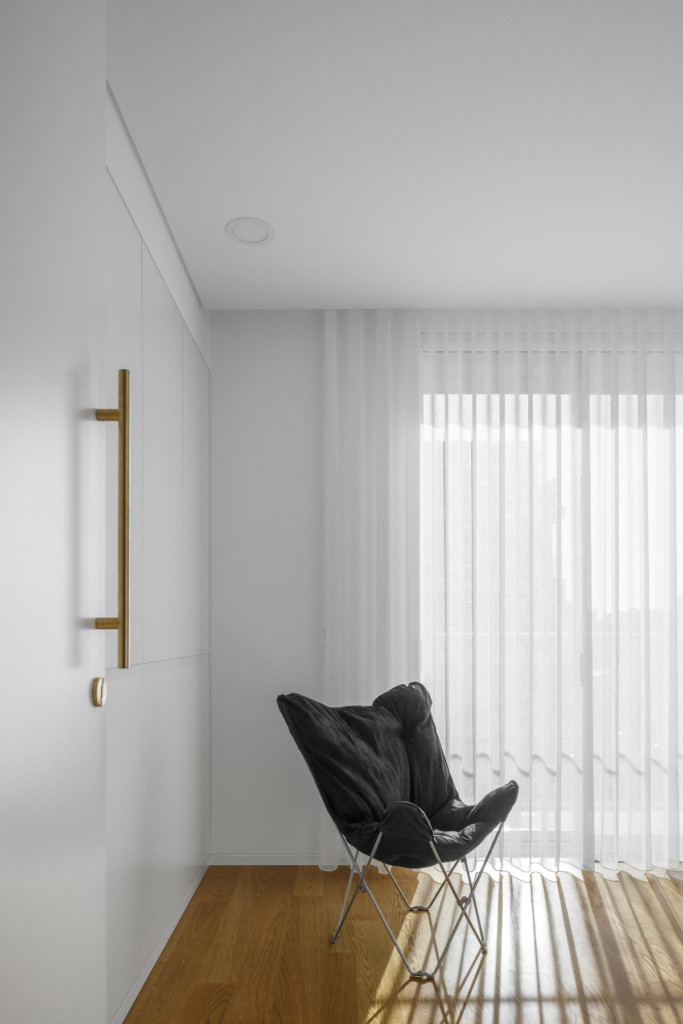 Multifamily building in Aveiro by Sónia Cruz - Arquitectura