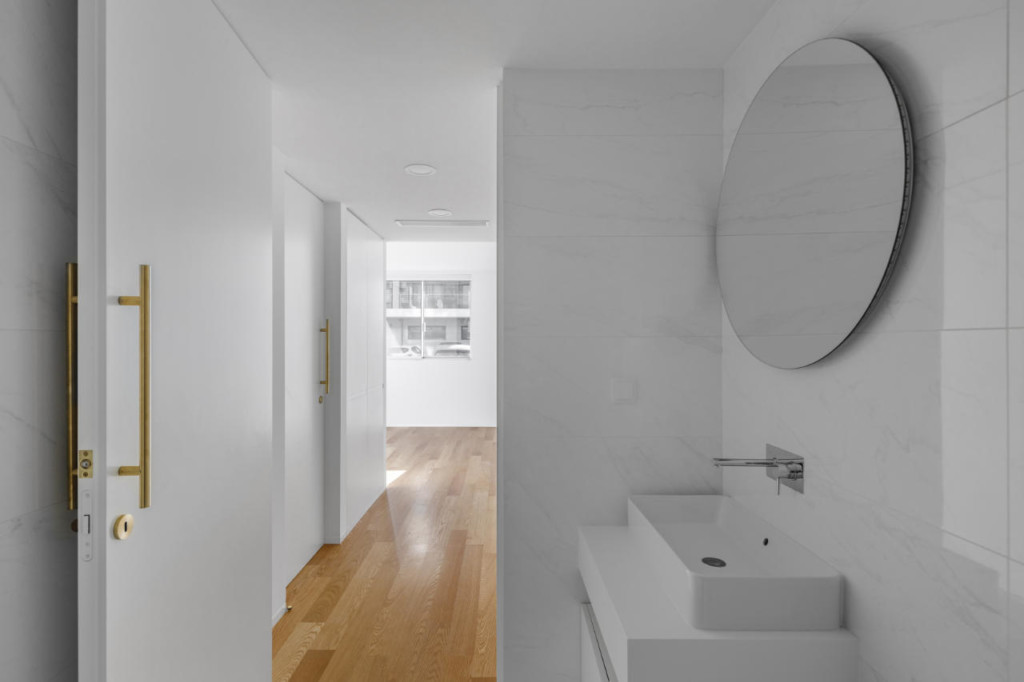 Multifamily building in Aveiro by Sónia Cruz - Arquitectura