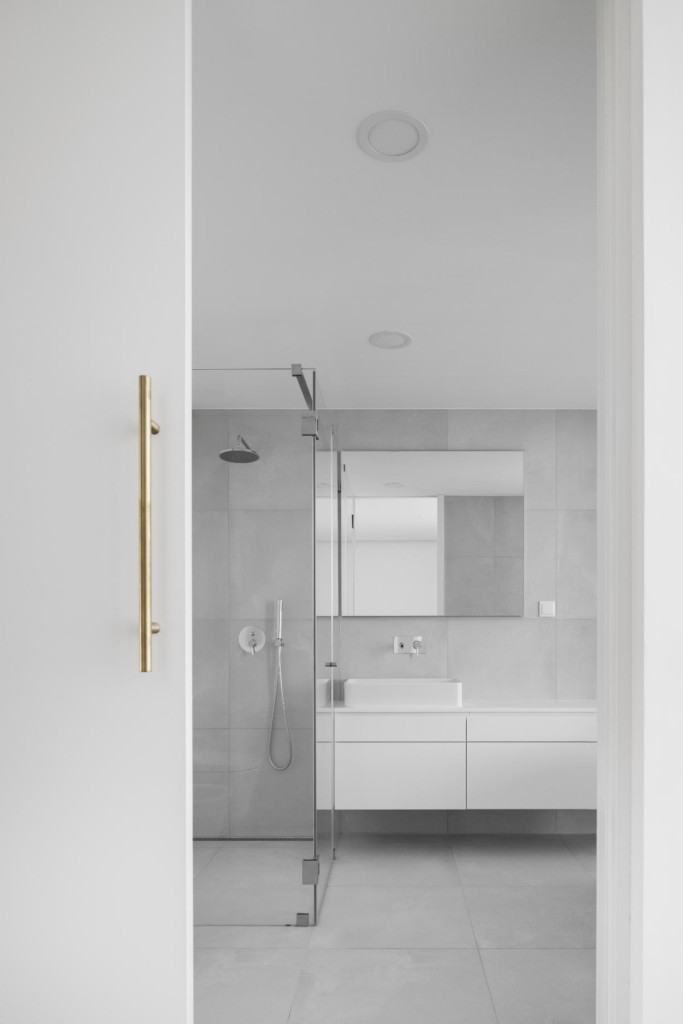 Multifamily building in Aveiro by Sónia Cruz - Arquitectura