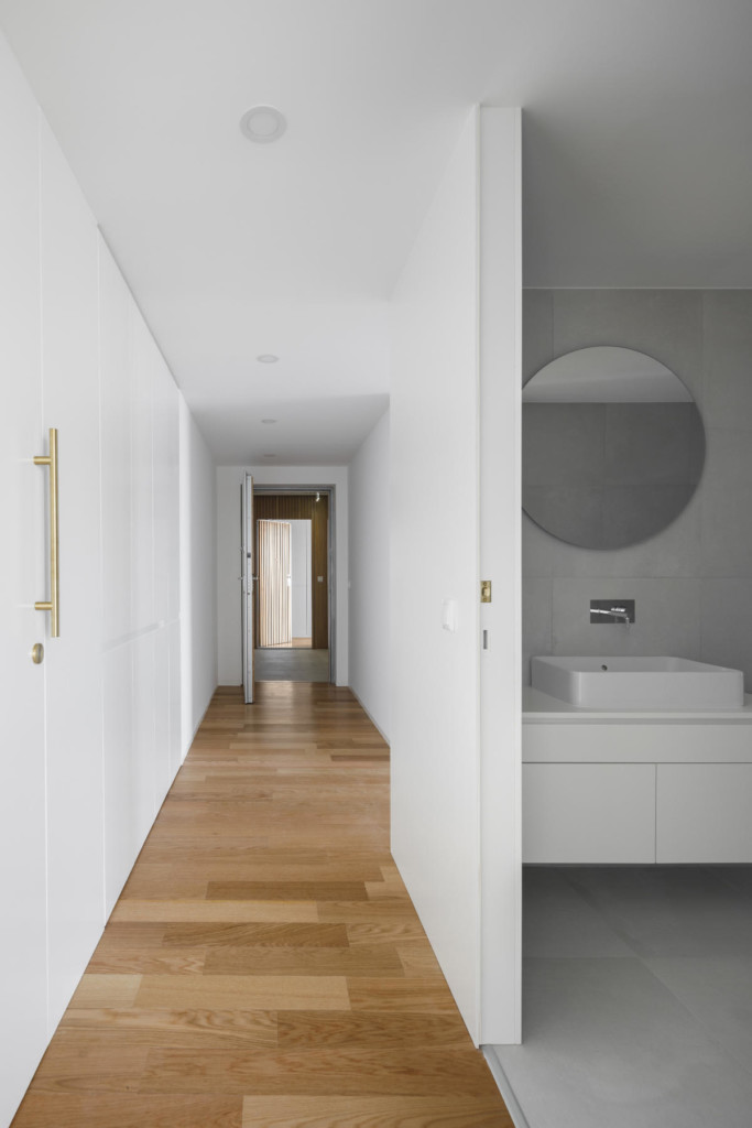 Multifamily building in Aveiro by Sónia Cruz - Arquitectura