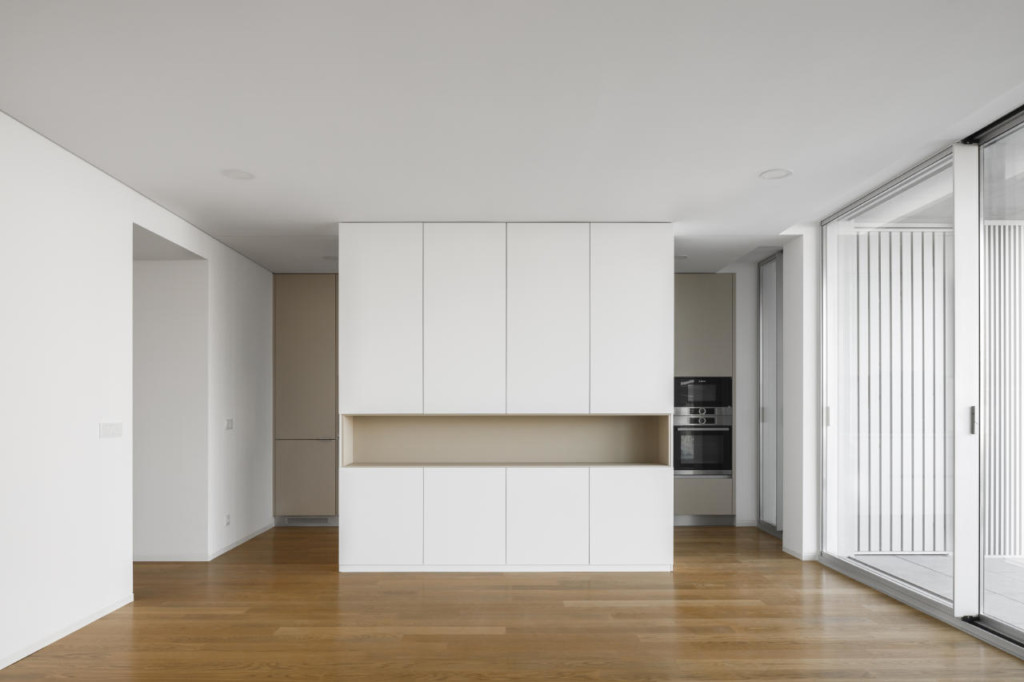 Multifamily building in Aveiro by Sónia Cruz - Arquitectura