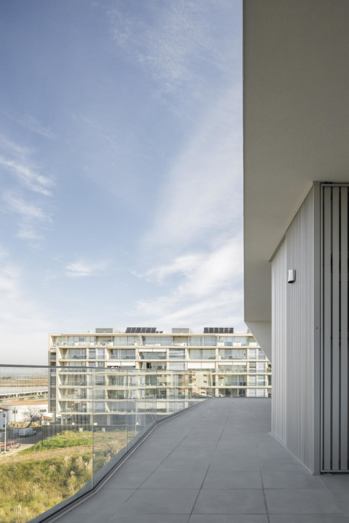 Multifamily building in Aveiro by Sónia Cruz - Arquitectura