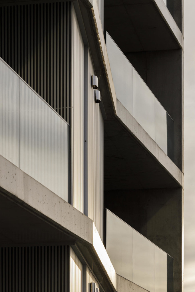 Multifamily building in Aveiro by Sónia Cruz - Arquitectura