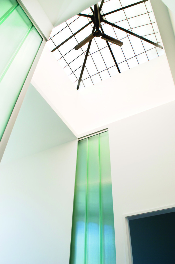 Wolcott Bathhouse by Searl Lamaster Howe Architects