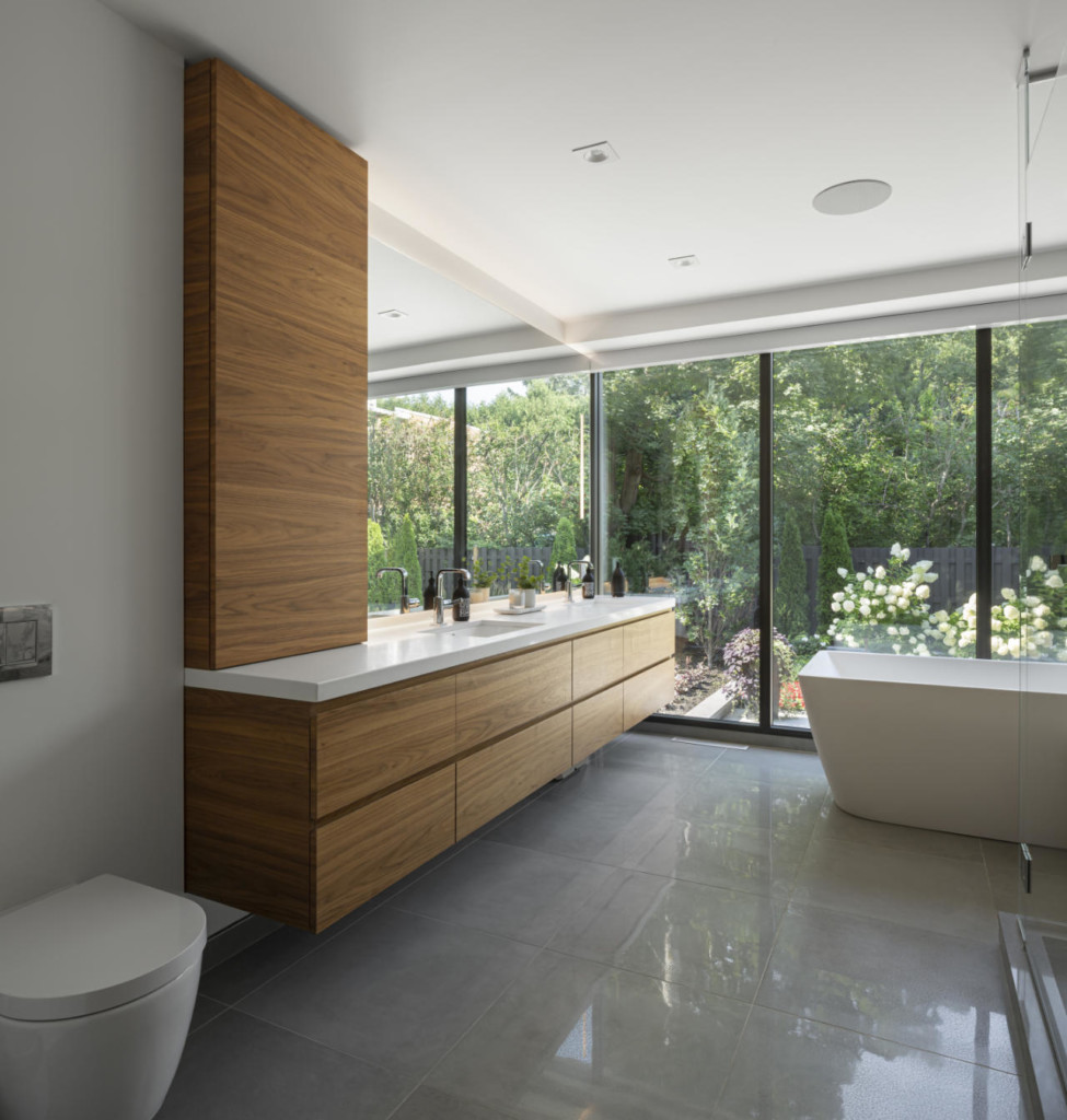 Mont-Royal Residence by MU Architecture