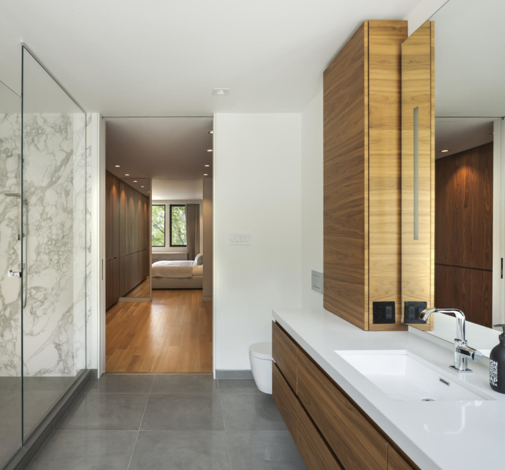 Mont-Royal Residence by MU Architecture