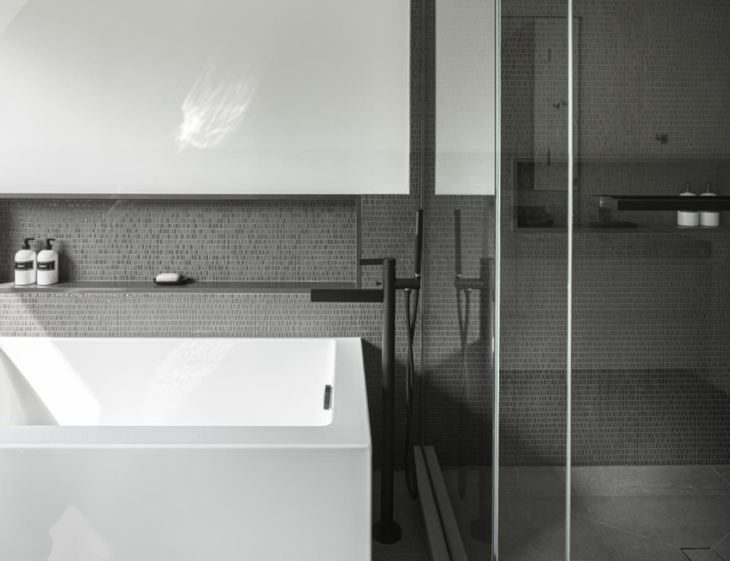 Mont-Royal Residence by MU Architecture