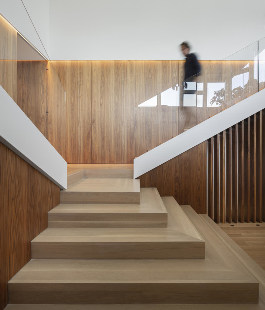 Mont-Royal Residence by MU Architecture