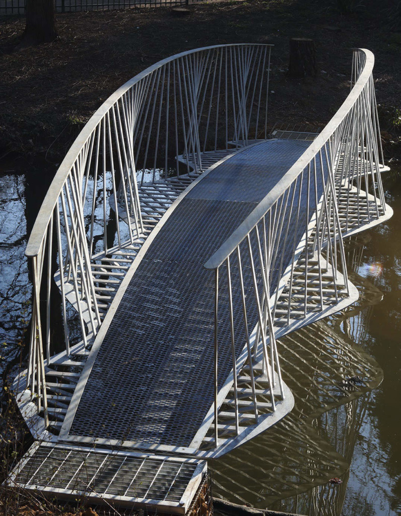 Swing Bridge by Tonkin Liu