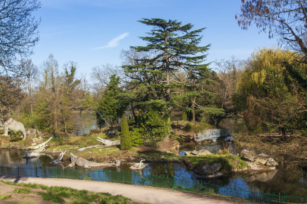 Swing Bridge by Tonkin Liu