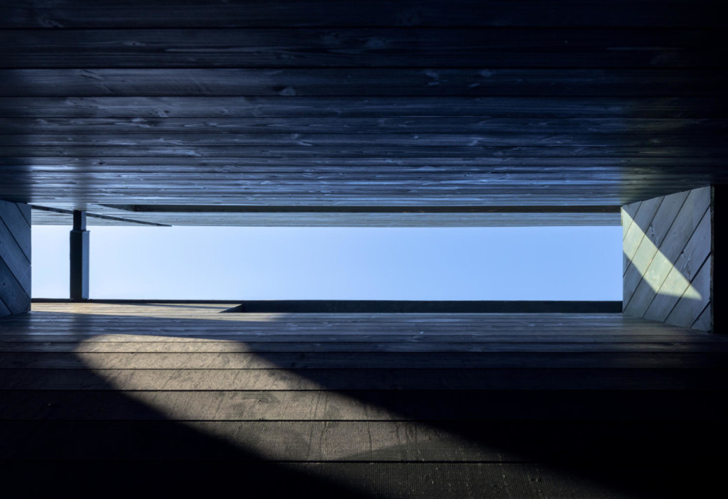 Glimpsed the evening blue sky through the skylight