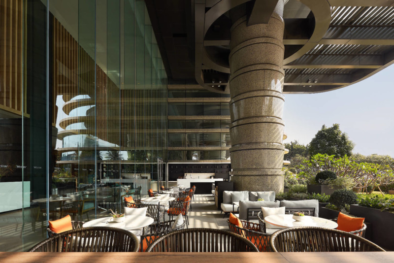 Reconstruction Design of Westin Pazhou Hotel by MOK Design