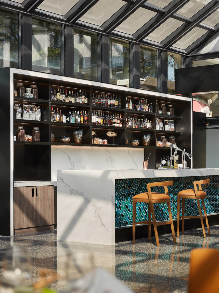 Reconstruction Design of Westin Pazhou Hotel by MOK Design