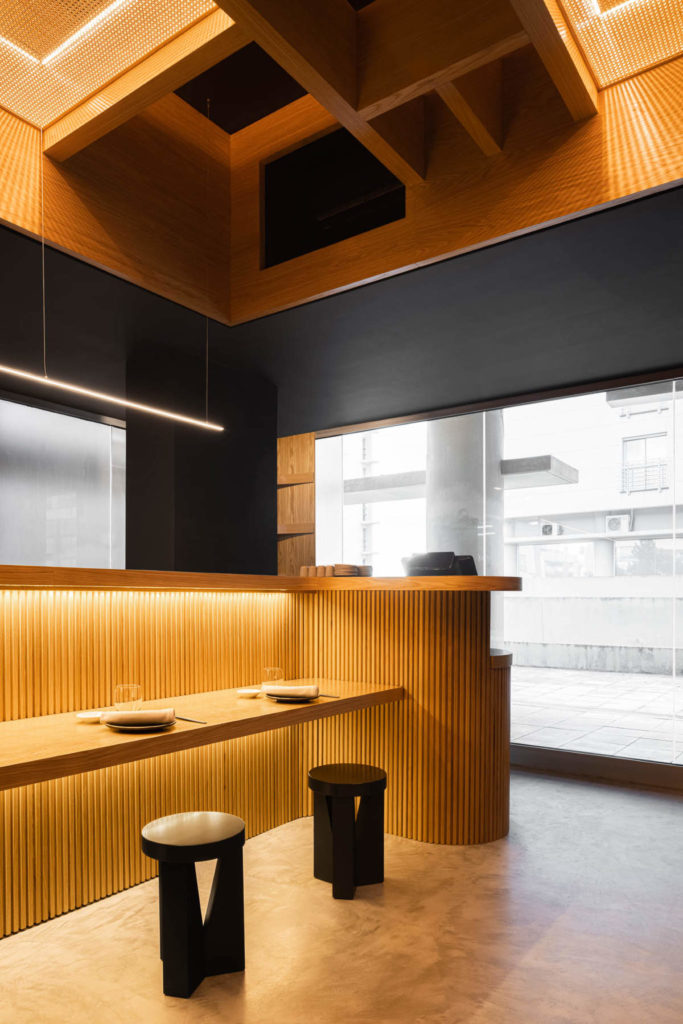 FUJI restaurant by Sequeira Dias Arquitectos