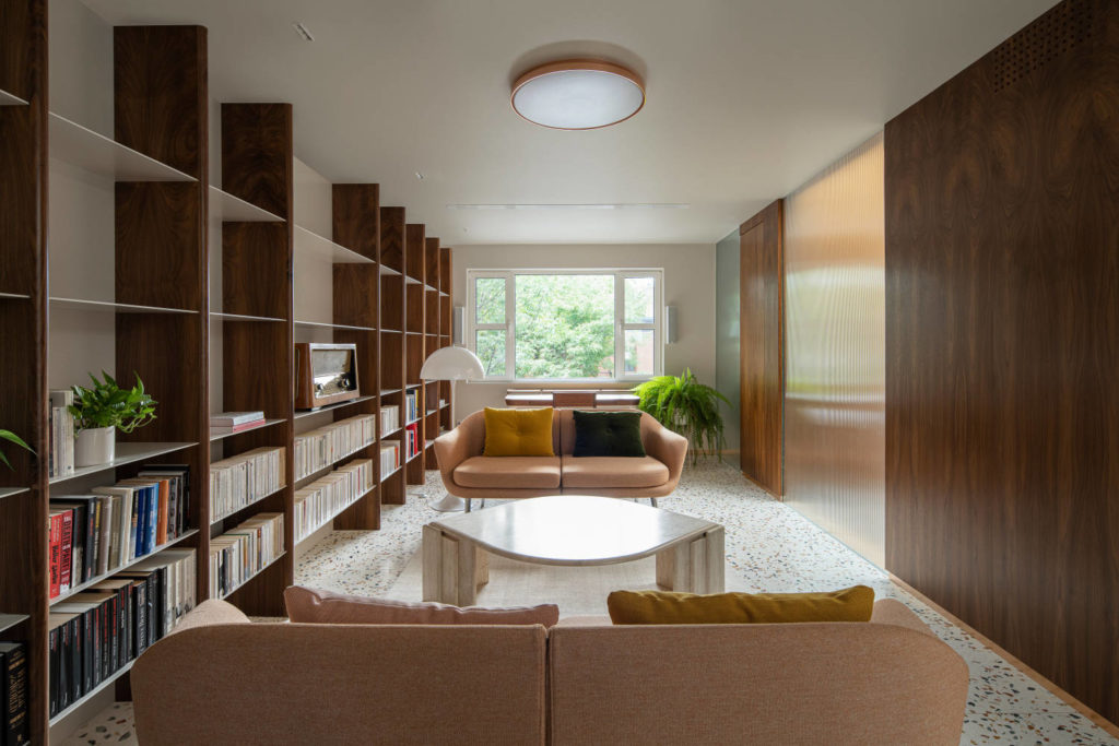 Garnier Residence by Dupont Blouin Architects