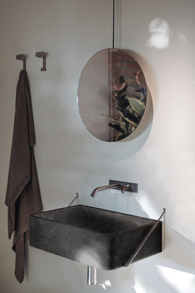 Carrara washbasin