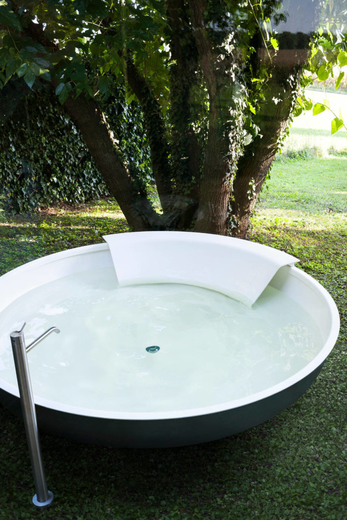 Ufo Bathtub