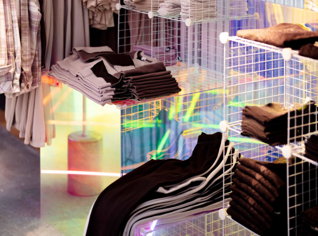 Garage's Connected Pop-Up Store by Groupe Dynamite Inc.