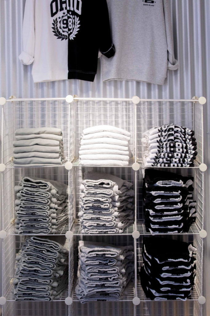 Garage's Connected Pop-Up Store by Groupe Dynamite Inc.