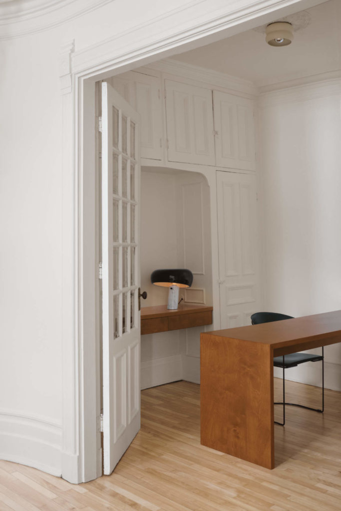 Saint-Hubert apartment by Vives St-Laurent