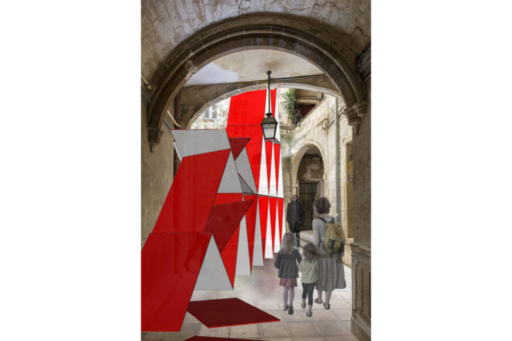 LE CHATEAU DE CARTES