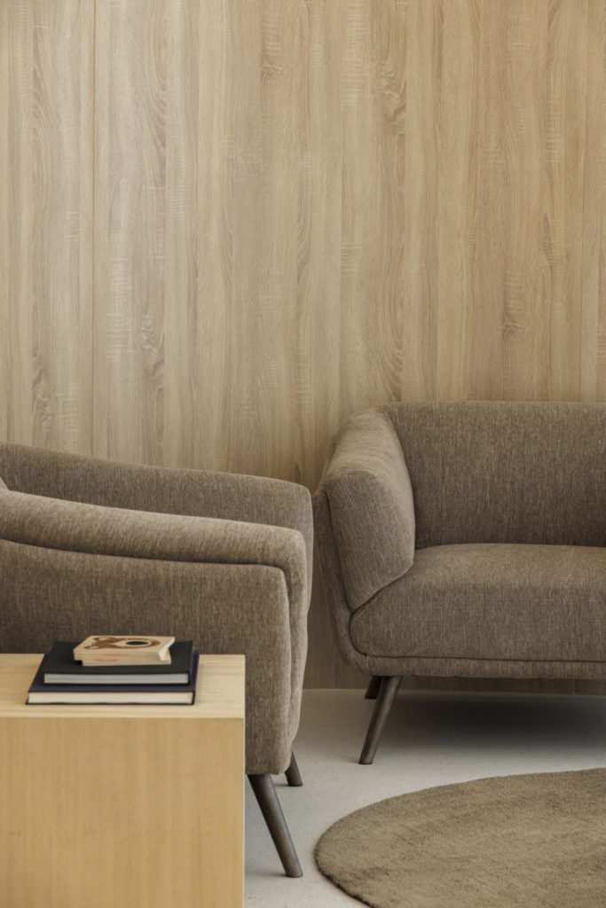 MOOD Dental Clinic by Tsou Arquitectos