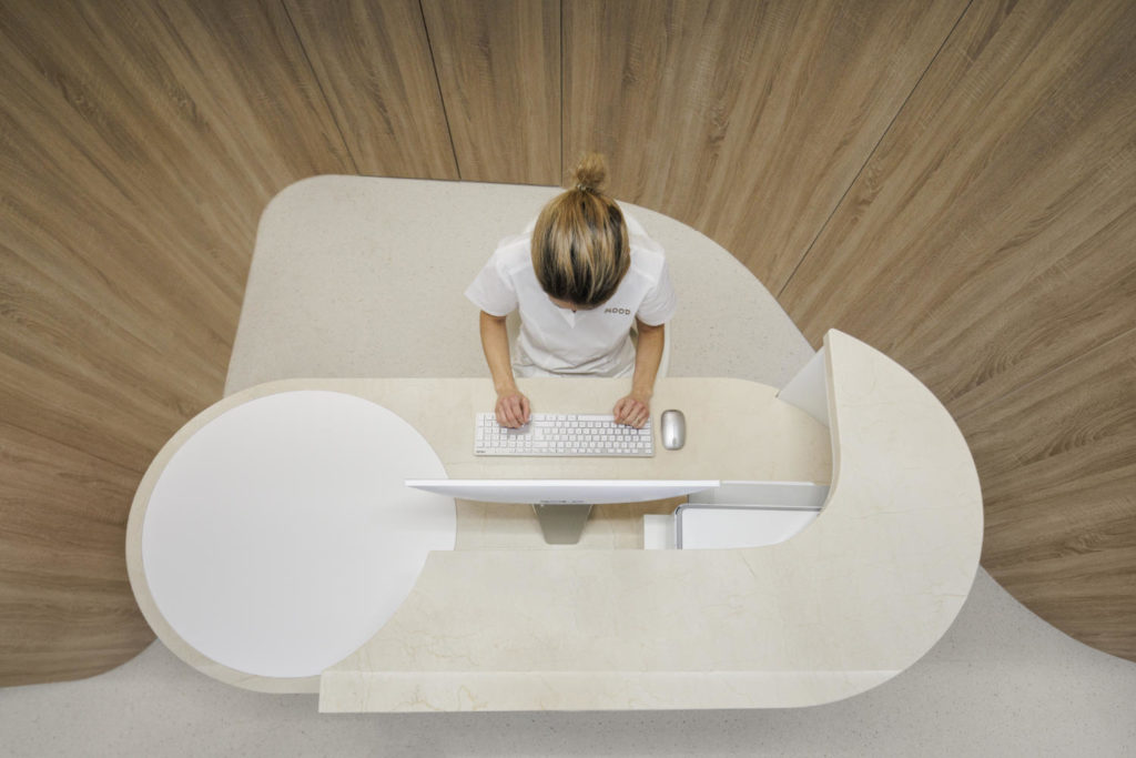 MOOD Dental Clinic by Tsou Arquitectos