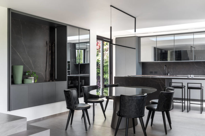 STS residence by Schuchovski Arquitetura