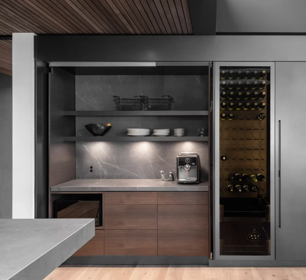 Living Lounge: a hotel lounge-inspired bungalow