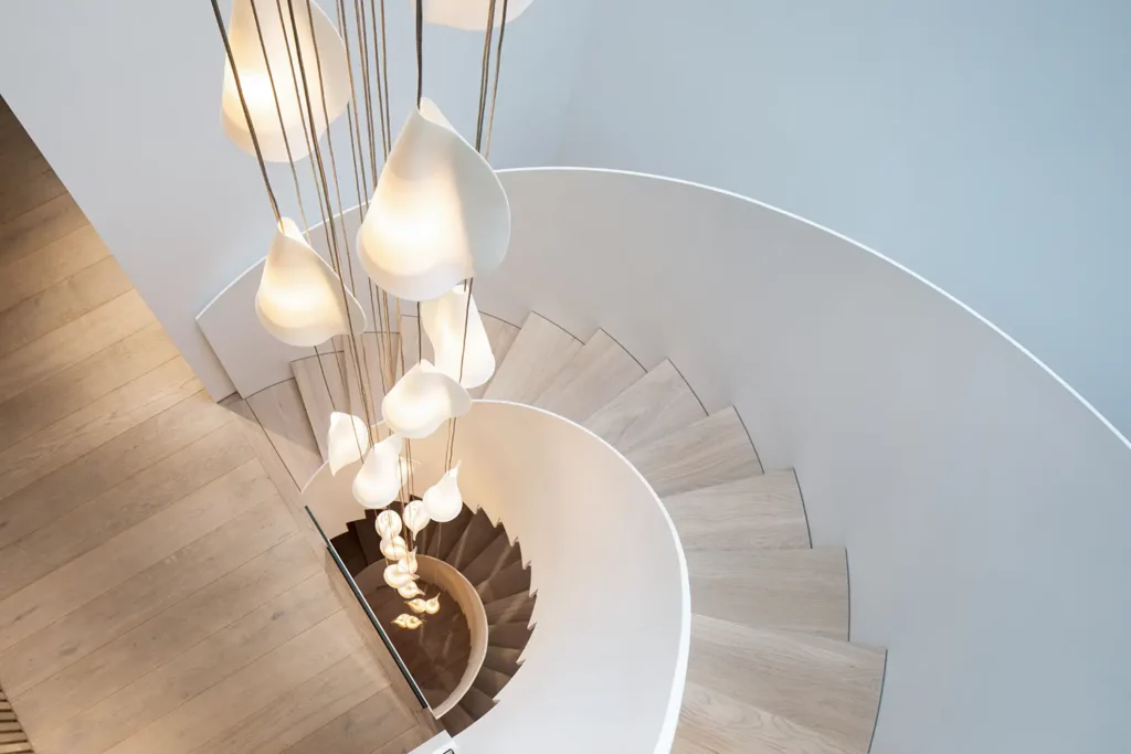 Mid-Century Residence Ave Duchastel by Atelier Chardonnat + Salem Architecture