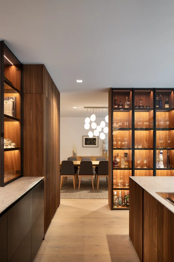 Mid-Century Residence Ave Duchastel by Atelier Chardonnat + Salem Architecture