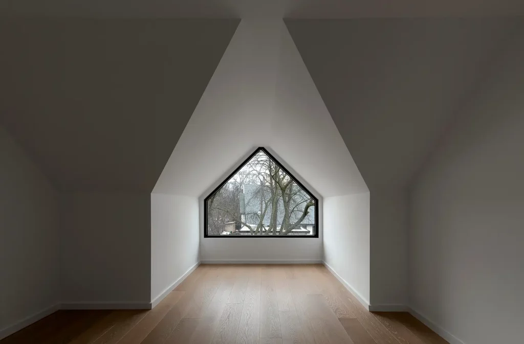 South Hill House - Renovation, restoration, and addition to an older brick home