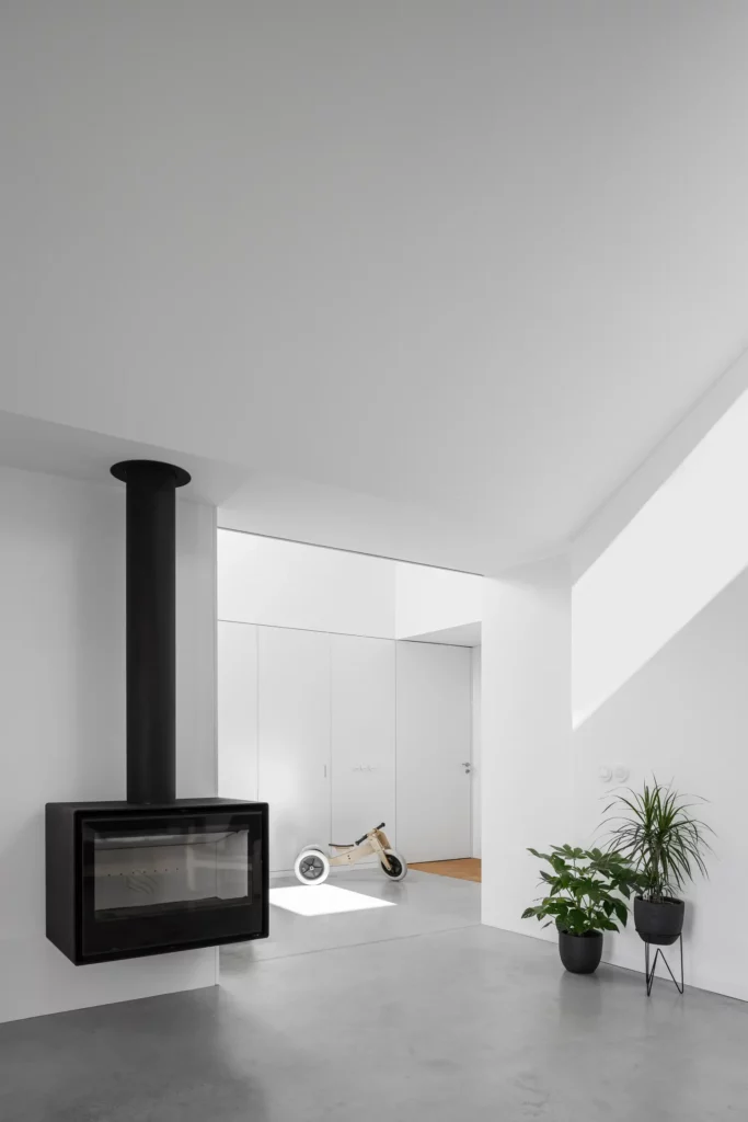 House in Sta Joana by NU.MA