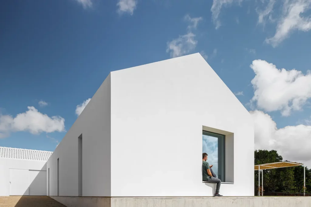 House in Sta Joana by NU.MA